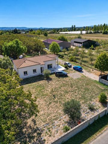 MAISON CONTEMPORAINE DE 145 M² SUR UN TERRAIN DE 1 921 M² – LÉDAT (47)