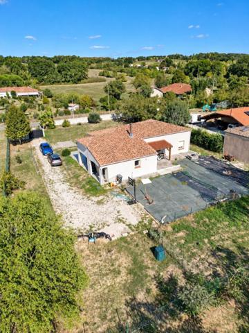 MAISON CONTEMPORAINE DE 145 M² SUR UN TERRAIN DE 1 921 M² – LÉDAT (47)