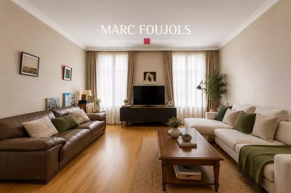 Paris 1er Rivoli / Les Halles : appartement traversant de 100 m² avec balcon