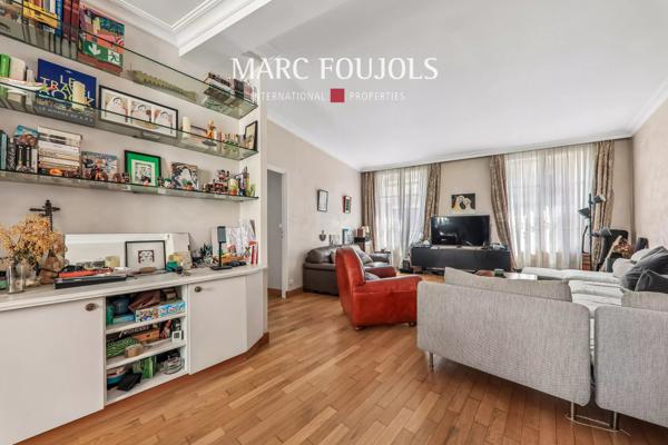 Paris 1er Rivoli / Les Halles : appartement traversant de 100 m² avec balcon