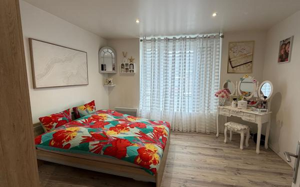 Immeuble à vendre    15 pièces • 280 m2 Saint-Dié-des-Vosges