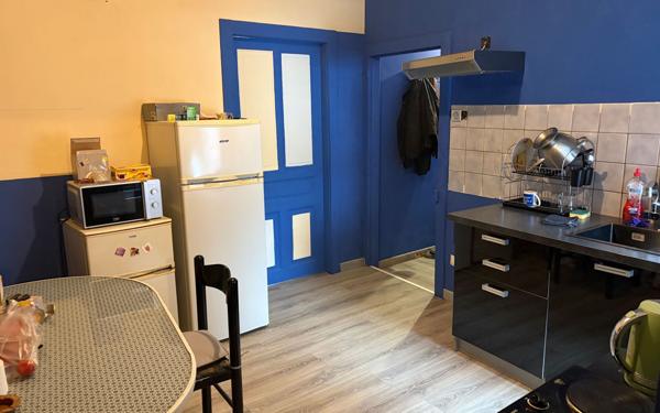 Immeuble à vendre    15 pièces • 280 m2 Saint-Dié-des-Vosges