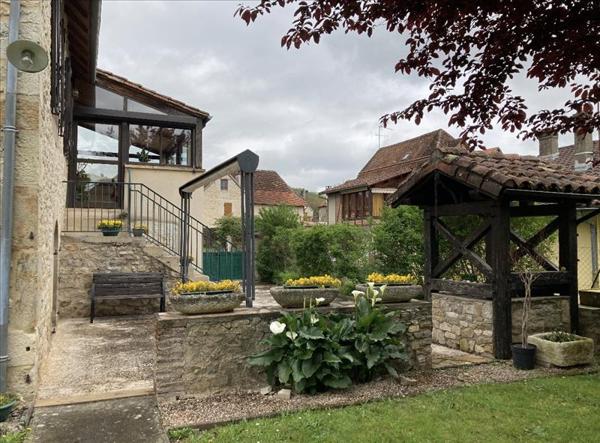 Maison à vendre |  Puybrun |  5 pièces | 101 m²