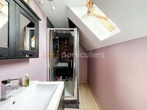 Vente
                Maison138 m² - 6 Pièces -
                    GRAND BOURGTHEROULDE (27520)