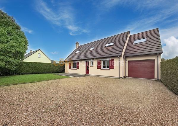 Vente
                Maison138 m² - 6 Pièces -
                    GRAND BOURGTHEROULDE (27520)