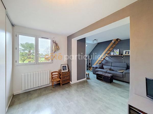 Vente
                Maison138 m² - 6 Pièces -
                    GRAND BOURGTHEROULDE (27520)