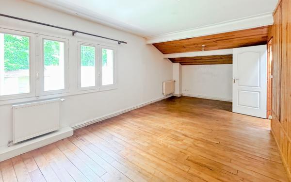 Maison à vendre    6 pièces • 141,23 m2 Périgueux