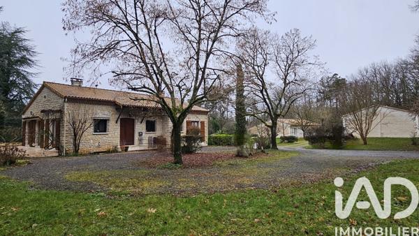 Immeuble à vendre 440 m² Dirac