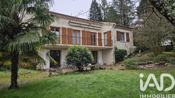 Immeuble à vendre 440 m² Dirac