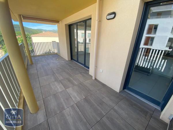 Appartement à louer 2 pièces Solliès-Pont (83210)