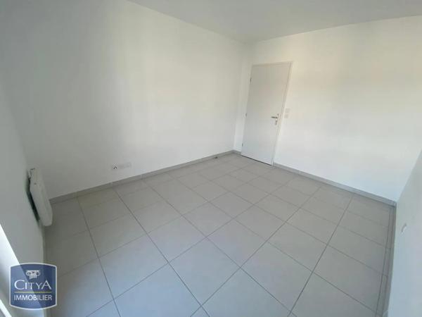 Appartement à louer 2 pièces Solliès-Pont (83210)