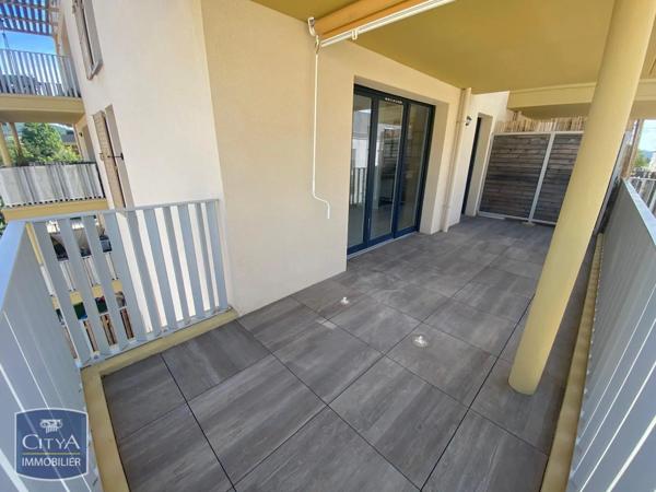 Appartement à louer 2 pièces Solliès-Pont (83210)