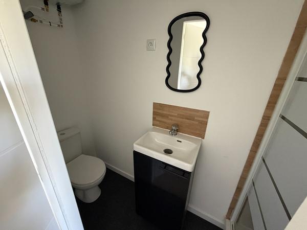 A louer - Studio meublé - Secteur Angers Baumette