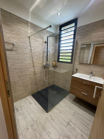 Maison mitoyenne meublée T4 BAS DU FORT