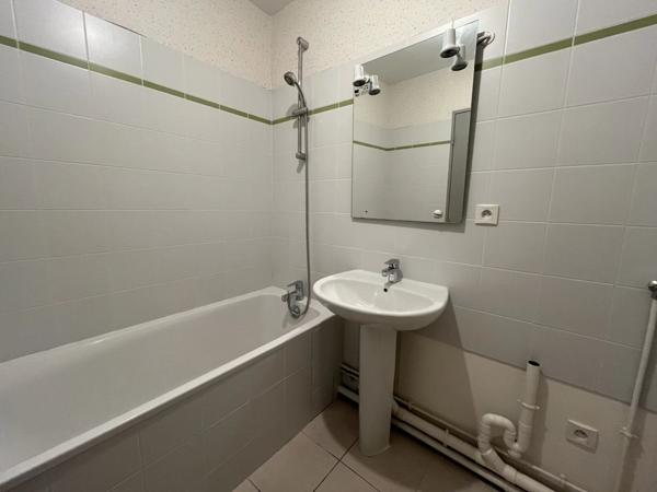 Location Appartement 2 pièces 50 m2 à Chartres