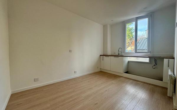 Appartement à vendre    1 pièce • 16 m2 Bagnolet