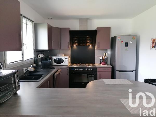 Pavillon 4 pièces de 93 m² à Richelieu (37120)