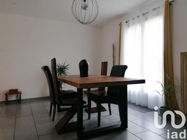 Pavillon 4 pièces de 93 m² à Richelieu (37120)