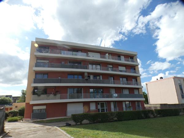 Studio 25.50 m² avec cave / parking / balcon - GRAVIGNY