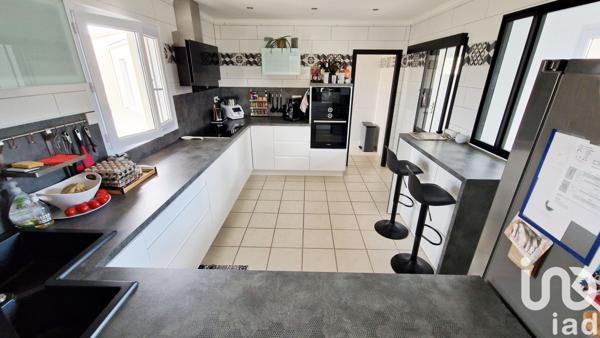 Maison à vendre 5 pièces 145 m² Fontenay-le-Comte