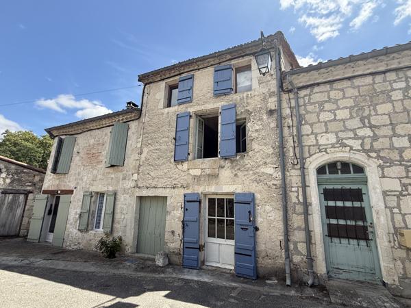 Saint-Maurin (47270) SAINT MAURIN Maison de village avec petit jardin et garage non attenant