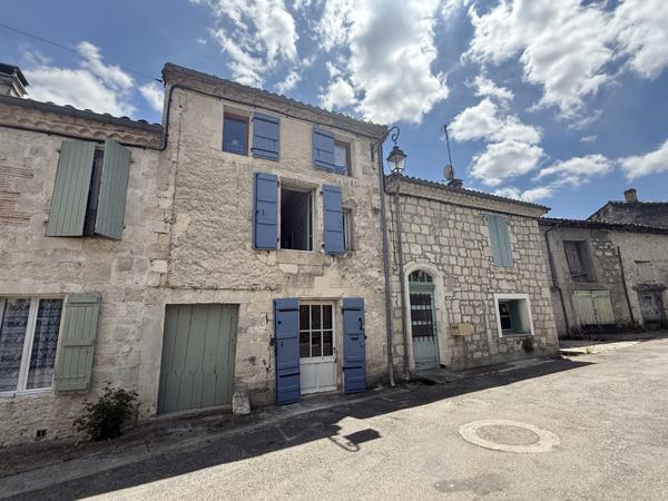 Saint-Maurin (47270) SAINT MAURIN Maison de village avec petit jardin et garage non attenant