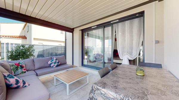 Maison
         3 pièces
        - 87 m² 350 000 € *