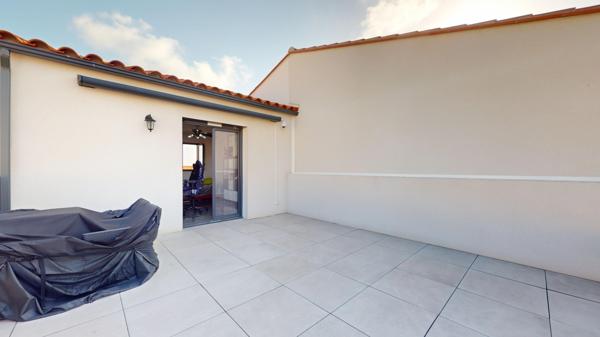 Maison
         3 pièces
        - 87 m² 350 000 € *