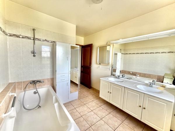 Maison à vendre 215 000 € Brive-la-Gaillarde 5 p 123 m² DPE D