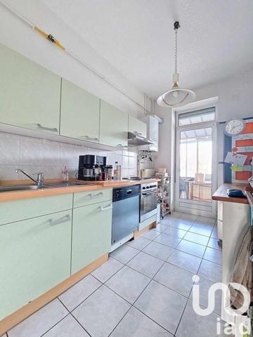 Appartement 3 pièces de 72 m² à Sarreguemines (57200)