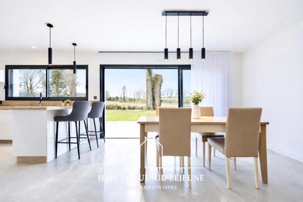 MAISON CONTEMPORAINE - 133 m² - MEUCON