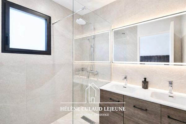 MAISON CONTEMPORAINE - 133 m² - MEUCON
