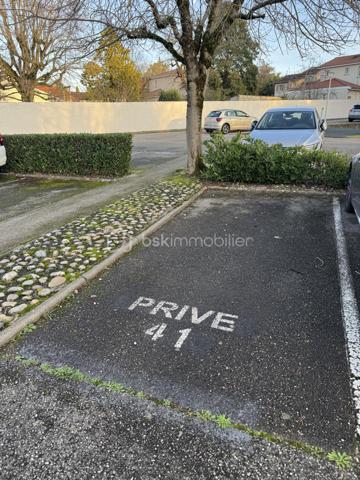 Parking de 12 m²