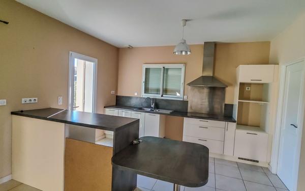 Maison à louer    4 pièces •  Rochefort-du-Gard