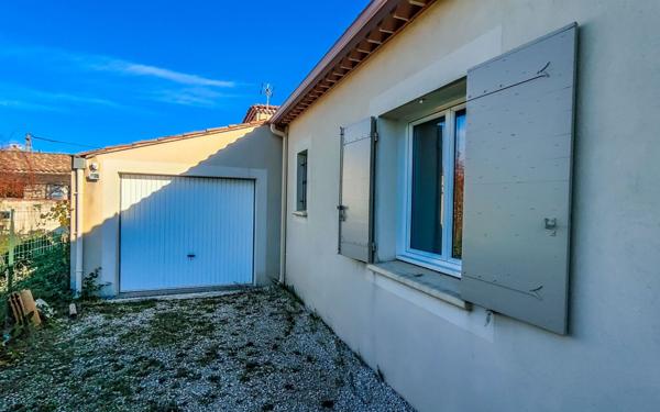 Maison à louer    4 pièces •  Rochefort-du-Gard