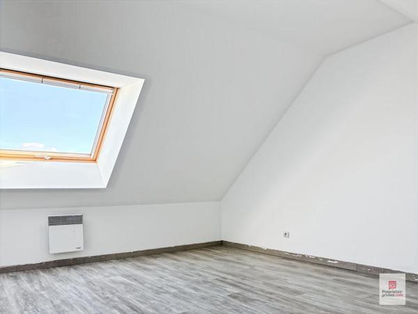 Maison Parce Sur Sarthe 6 pièce(s) 138 m2