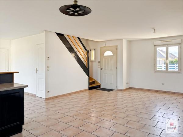 Maison Parce Sur Sarthe 6 pièce(s) 138 m2