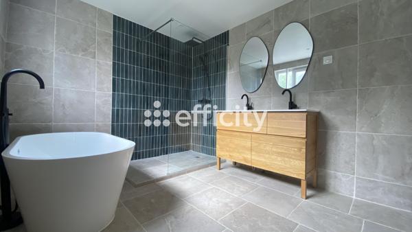 Appartement
         4 pièces
        - 160 m² Exclusivité 690 000 € *