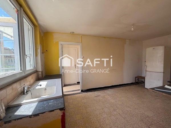 A  deux pas des commodités, dans un secteur prisé maison avec jardin