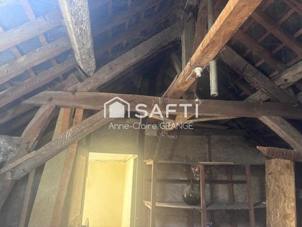 A  deux pas des commodités, dans un secteur prisé maison avec jardin