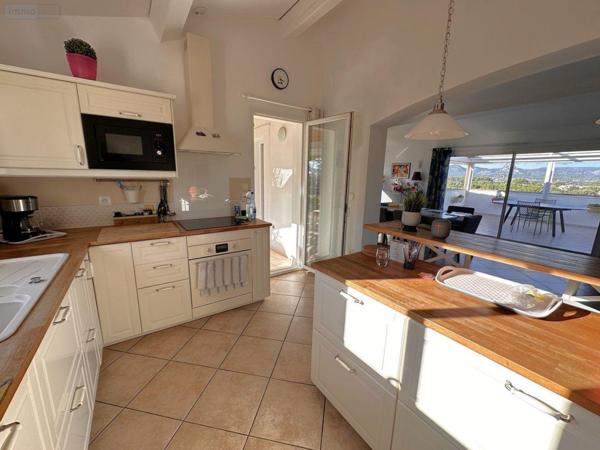 Villa à vendre à Six-Fours-les-Plages dans le Var (83140), ref : 14517/536   
LE BRUSC