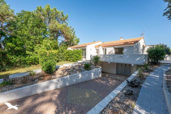 Maison 649 000 € Meschers-sur-Gironde 5 p 138 m² DPE D