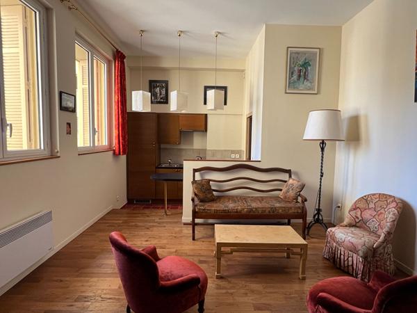 A louer appartement de type 1 en meublé  à Marseille 13002 - VIEUX PORT