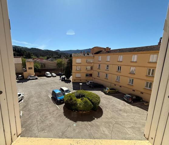 Appartement Brignoles 3 pièce(s) 49 m2