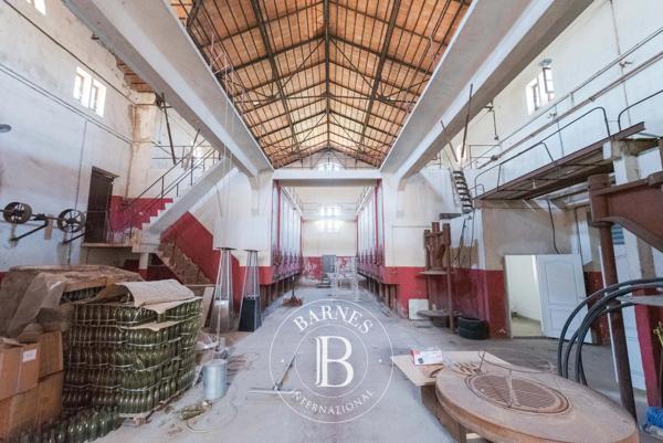 Le Luc, Propriété 15 Chambres -  1 632 m² à vendre