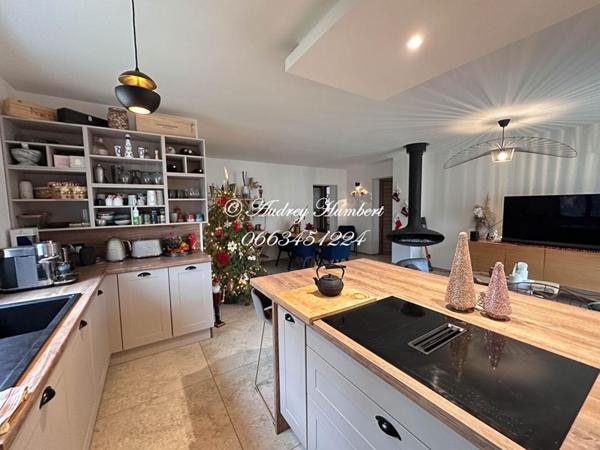 MANOSQUE, Appartement de standing, T4, 88 m² avec TERRASSE, JARDIN et PARKINGS PRIVATIFS