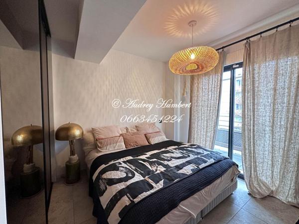 MANOSQUE, Appartement de standing, T4, 88 m² avec TERRASSE, JARDIN et PARKINGS PRIVATIFS