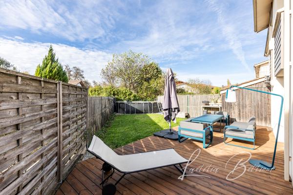 La Brède (33650) Maison rénovée – 5 chambres – Terrasse, piscine & clim