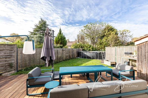 La Brède (33650) Maison rénovée – 5 chambres – Terrasse, piscine & clim