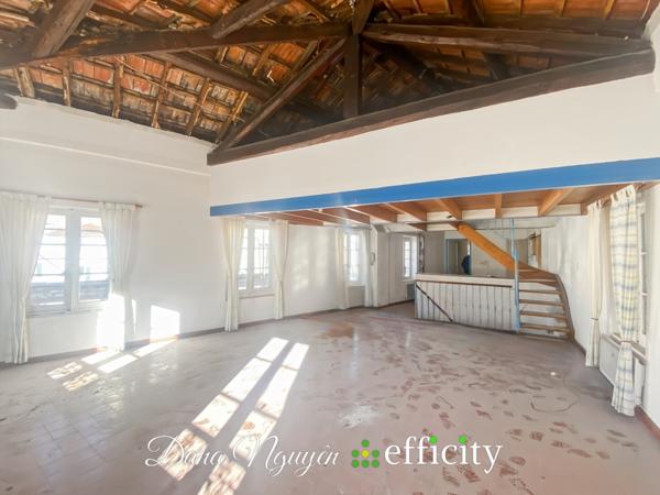 Immeuble 9 pièces - 177 m²